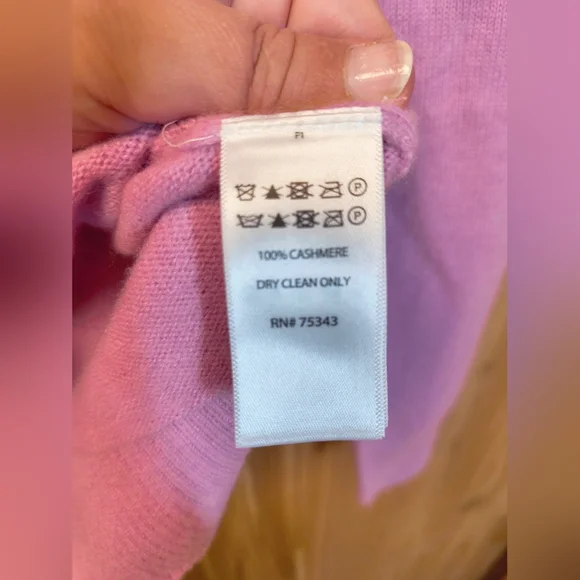 Tahari Lilac Cashmere Sweater, Size Large - Picture 5 of 5